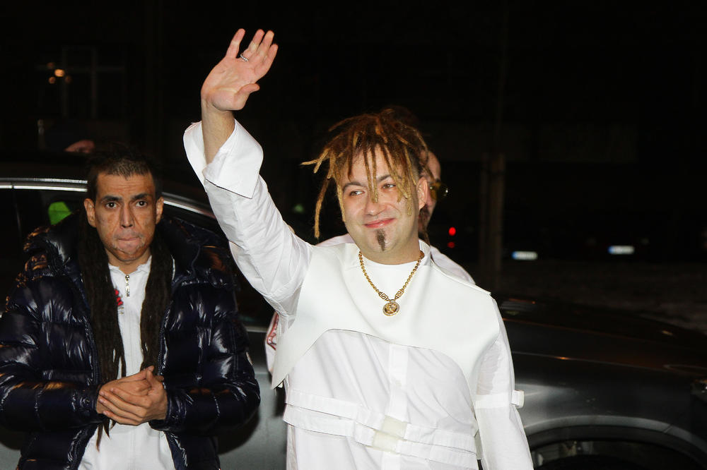 RASTI DOZVOLJENE POSETE, KRIZIRA BEZ MARIHUANE U PRITVORU! Samo Anu nemojte da pominjete!