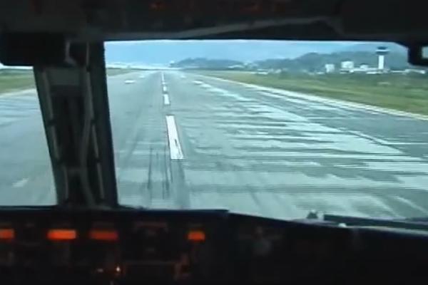 PISTA NA AERODROMU U TIVTU UGROŽAVA BEZBEDNOST PUTNIKA: Nadležnima stigle brojne KAZNE, ali sanacija još uvek nema!