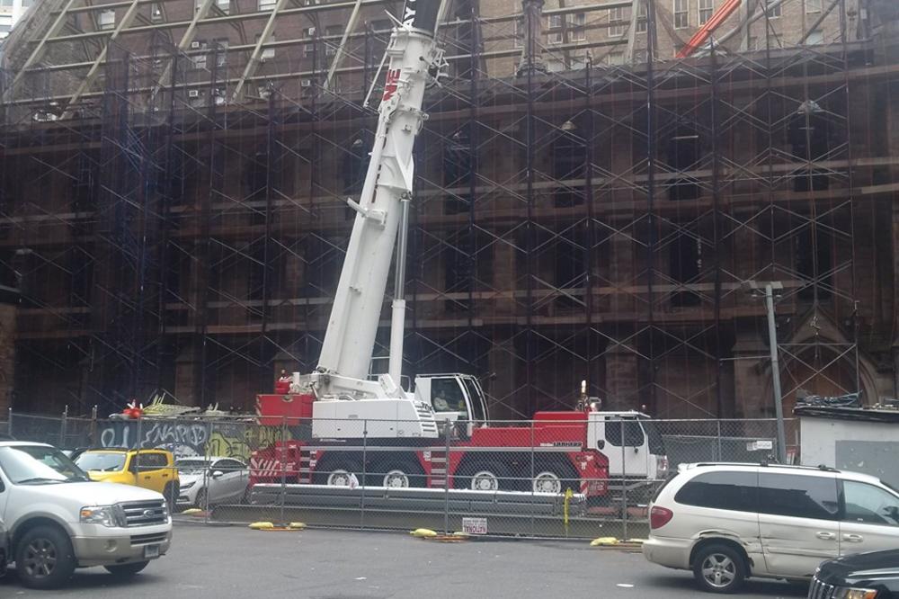 POČELA OBNOVA SRPSKE SVETINJE U NJUJORKU: Ovo su prve fotografije crkve Svetog Save koja je izgorela u požaru!