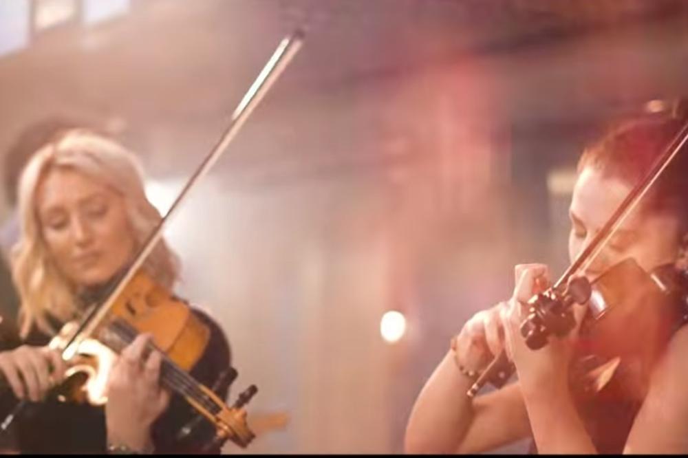 DVA NAJBOLJA PEVAČA UJEDINILA GLASOVE: Nostalgični DUET kakav odavno nismo čuli, bez AUTOTJUNA, bez SEPAREA I DROGE