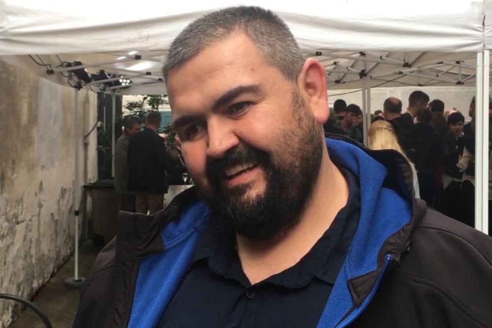 SPECIJALCI SU NAS OPKOLILI KAO DA JE TRAMP DOŠAO! Kosovski glumac za Espreso o neprijatnostima na MIRDITI (VIDEO)