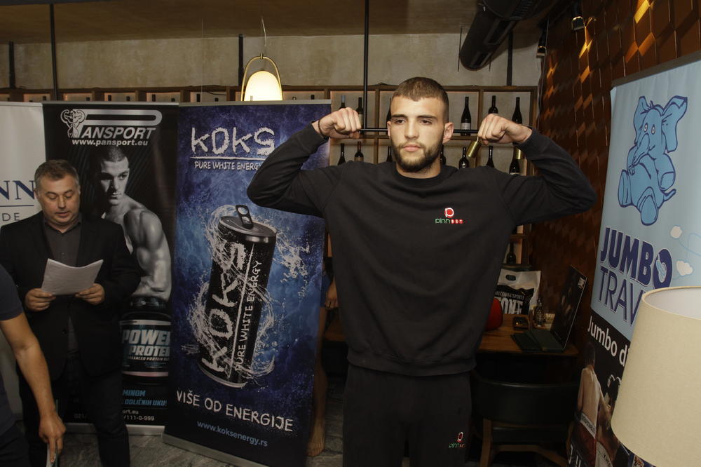 VELJKO USRED PRIŠTINE BRANI SRPSKU ČAST: Ražnatović se bije protiv borca Ramuša Haradinaja?