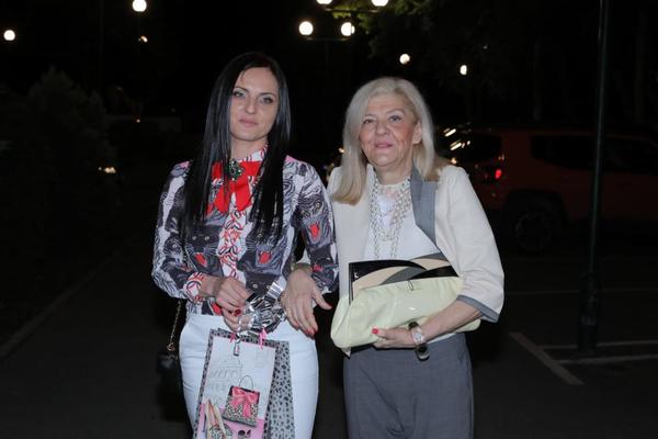 MARINA TUCAKOVIĆ DOŽIVELA NEZGODU NA ANASTASIJINOM ROĐENDANU: Iako se još NIJE OPORAVILA, nije propustila žurku!