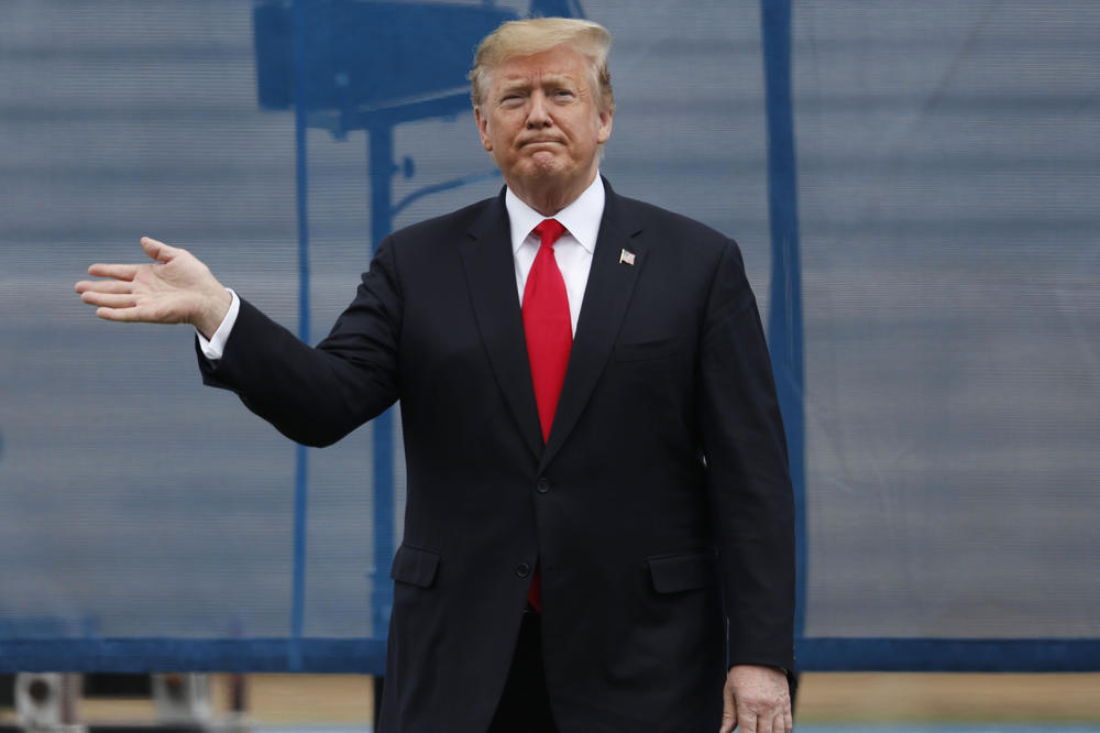 TRAMP SE PROTIV MIGRANATA BORI - NOVIM TARIFAMA! Nova žrtva njegovog trgovinskog rata je MEKSIKO