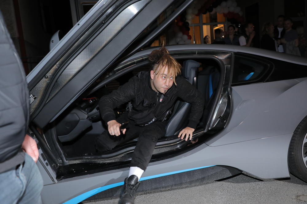 NAJVEĆI BLAM RASTE IKADA! dao 150.000 evra na AUTO, a onda ga vozi OVAKVOG, ovo je baš UŽAS