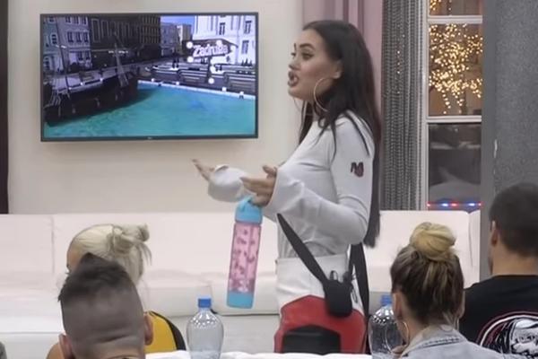 ANA KORAĆ PRIZNALA KAKO JE ZARADILA ZA AUTO OD 100.000 €: Ko bi u OVU njenu priču poverovao?