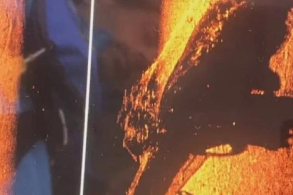 PRVE FOTOGRAFIJE BRODA KOJI JE POTONUO U BUDIMPEŠTI: Na dnu Dunava završio je za 10 sekundi! (VIDEO)