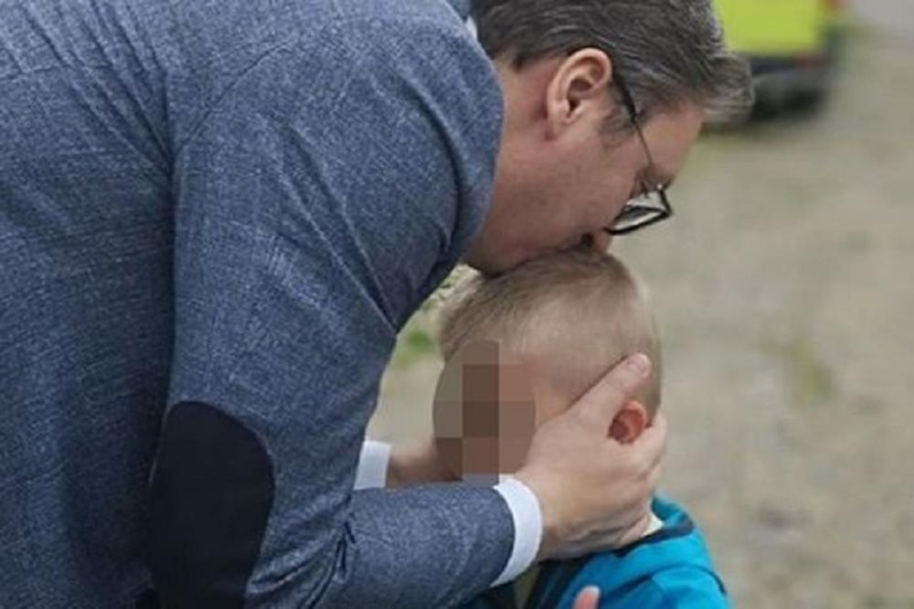 ISPRED VUČIĆA STAO JE DEČAK I HRABRO MU REKAO SVOJE NAMERE! Razgovor PREDSEDNIKA SRBIJE sa mališanom postao je HIT