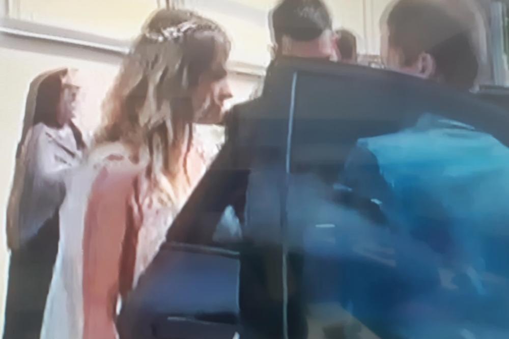 ŽENI SE LOLA SMILJANIĆ: Pogledajte kako je ČUVENI ZAVODNIK kupio danas MLADU!