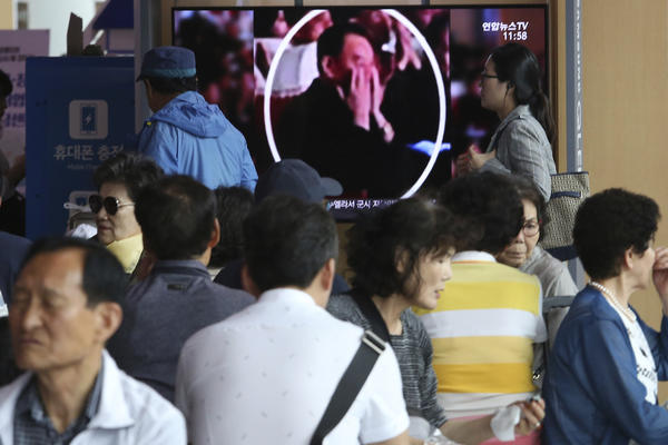 ZAPADNI MEDIJI OPET LAŽU O KIM DŽONG UNU? Optužili ga da je POGUBIO svog diplomatu, on viđen ŽIV I ZDRAV!