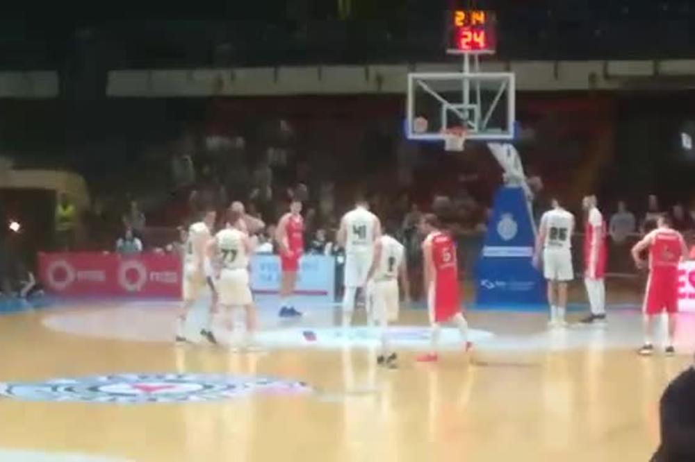 GROBARI IZVIŽDALI GAGIĆA: Prvo na samom početku, a onda i kad je izvodio slobodna bacanja!