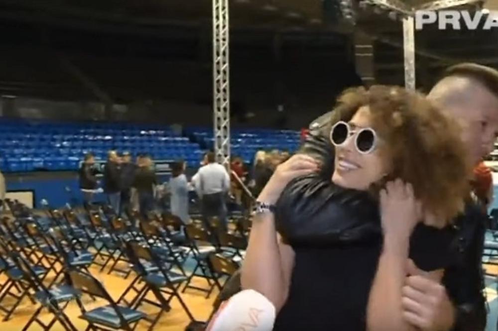 SLOBA RADANOVIĆ ZASKOČIO MILENU ĆERANIĆ: Grlili se na JAVNOM MESTU, kamere sve snimile