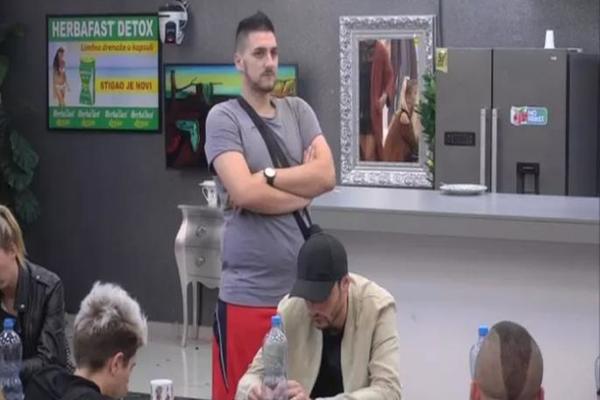 ZOLA RASPLAKAO GLEDAOCE: Moli majku za OPROST, Miljana ne shvata TEŽINU SVOJIH REČI