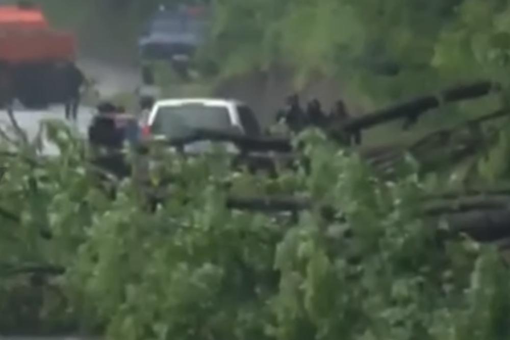 OVAKO JE ROSU NAPAO RUSA! Pojavio se snimak napada na ruskog mirotvorca na severu Kosova (VIDEO)