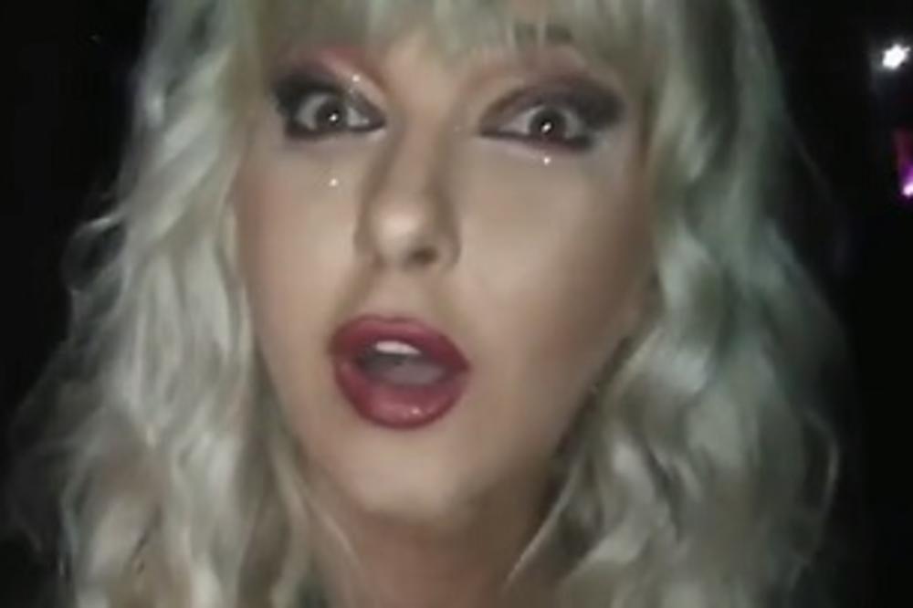 Ovo je najbolji odgovor na PROZIVKE KOLEGINICE ikada: ESTRADNJAKUŠE, DA UČITE OD JAMI, a ti Bubamaro SEDI JEDAN!