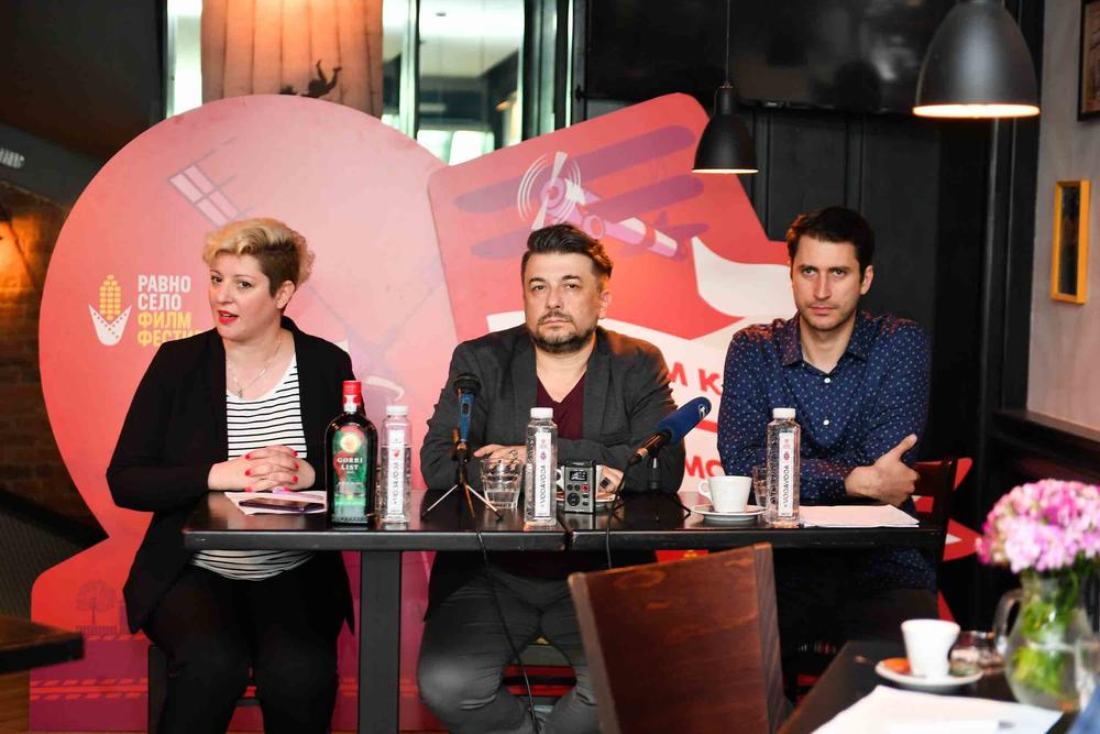 Na pres konferenciji  