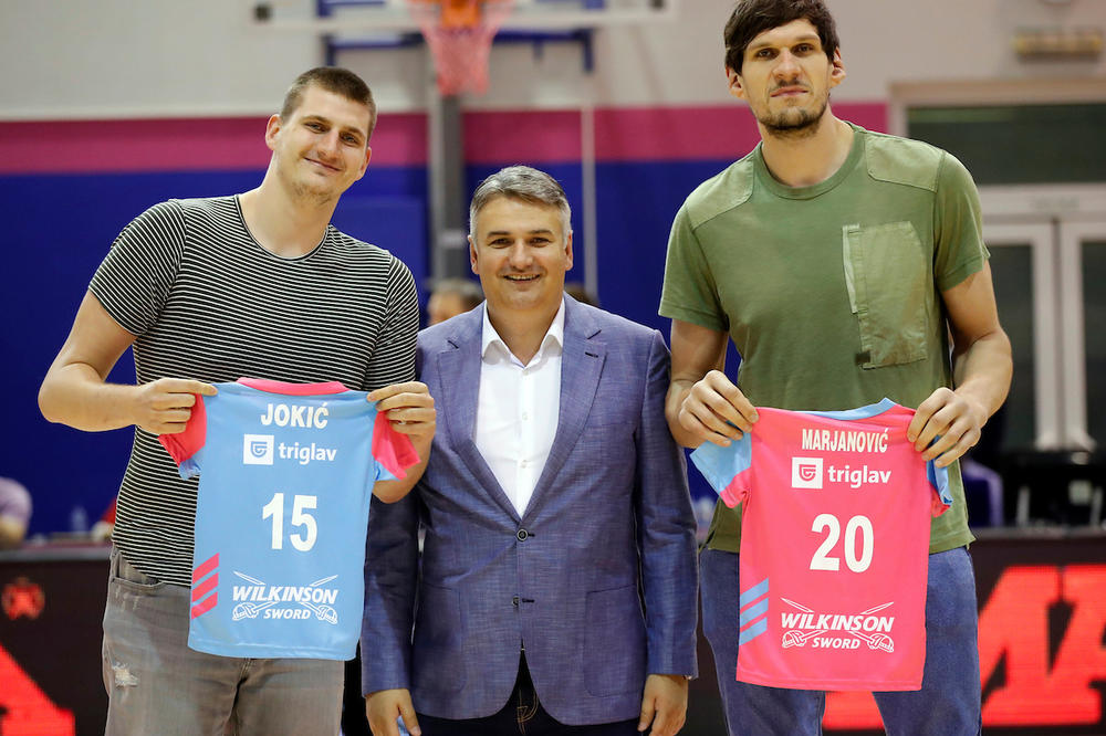 DVA LEPA BRATA: Bobi objavio fotku sa Jokićem i nasmejao nas je do suza!