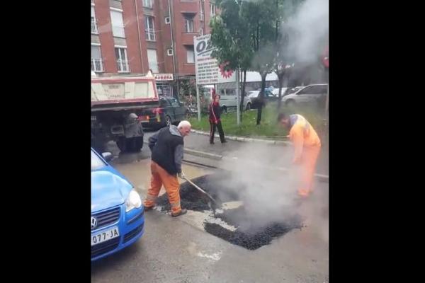 NEVEROVATAN SNIMAK IZ SRPSKOG GRADA: Šta to radite, LJUDI??? (VIDEO)