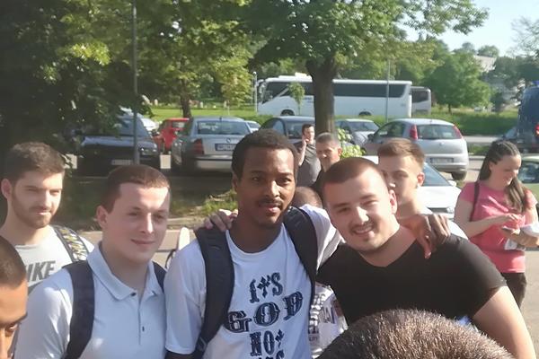 RENFRO ODUŠEVIO GROBARE: Opšta grabaža za dres košarkaša Partizana!