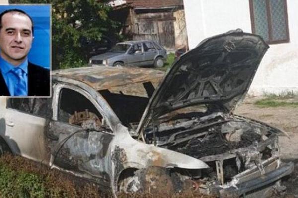 ZAPALJEN AUTOMOBIL POSLANIKA U SKUPŠTINI SRBIJE BULATOVIĆA! Novi skandal u srpskoj politici