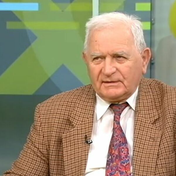 PRIMAĆEMO I TREĆU DOZU VAKCINE? Dr Petrović objasnio od čega bi to moglo da zavisi