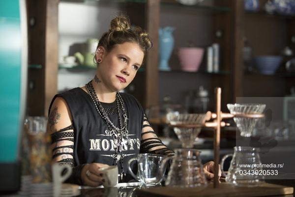 HANA JE USPEŠNA UČENICA KOJA JE DIGLA RUKU NA SEBE: Nova tinejdž HIT SERIJA uticala na PORAST SAMOUBISTAVA?