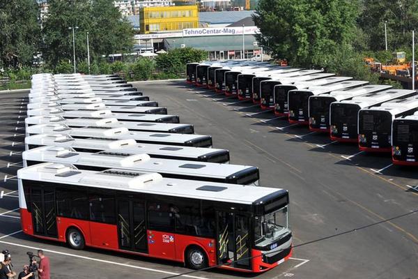 USKORO 300 NOVIH AUTOBUSA, ALI I NOVI TRAMVAJI I TROLEJBUSI: Šapić o planovima sa prevozom