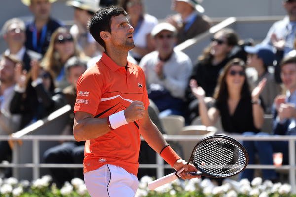 U PARIZU SE BUDE IZ ZIMSKOG SNA: Budilnik je bio Novak Đoković!