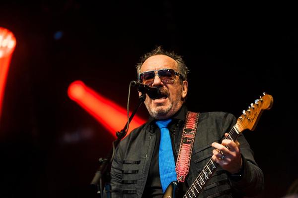 ELVIS KOSTELO PROGLAŠEN ZA VITEZA: Niko ne sluša tekstove pesama, da slušaju ne bi me zvali