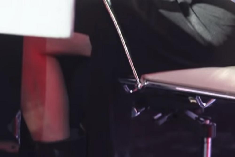 30.APRIL ĆE OSTATI UPAMĆEN PO SKANDALU KOJI SE NIKADA PRE NIJE DESIO: Đorđe David je UŽIVO NA TV-U polomio nogu!