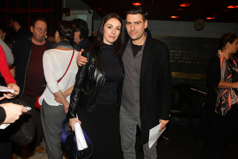 BIO JE SA SLOBODOM MIĆALOVIĆ! A evo s kim je u braku poznati glumac: U NJEGOVU ŽENU SU NEKADA SVI BILI ZALJUBLJENI!