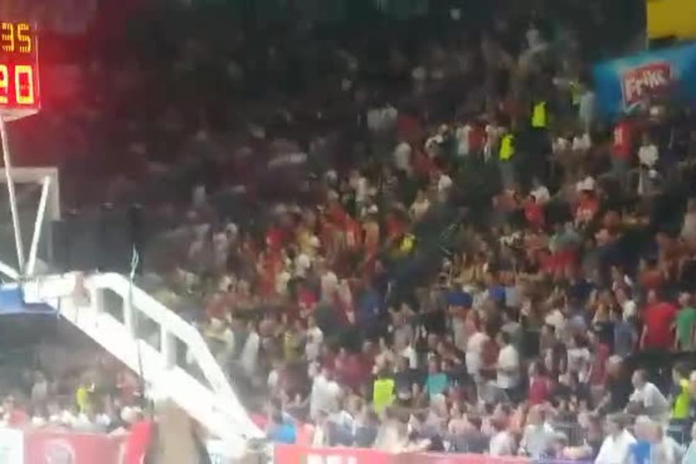 NOVICA NIJE PROŠAO KAO SAŠA ILIĆ: Delije smislile uvredljivu pesmu za Veličkovića, a njegova žena je na tapetu!