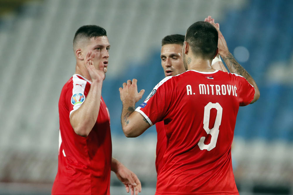 SRBIJA SE PODIGLA NA PRAZNOJ MARAKANI: Rutinska pobeda Orlova, rodio se tandem Mitrović - Jović!