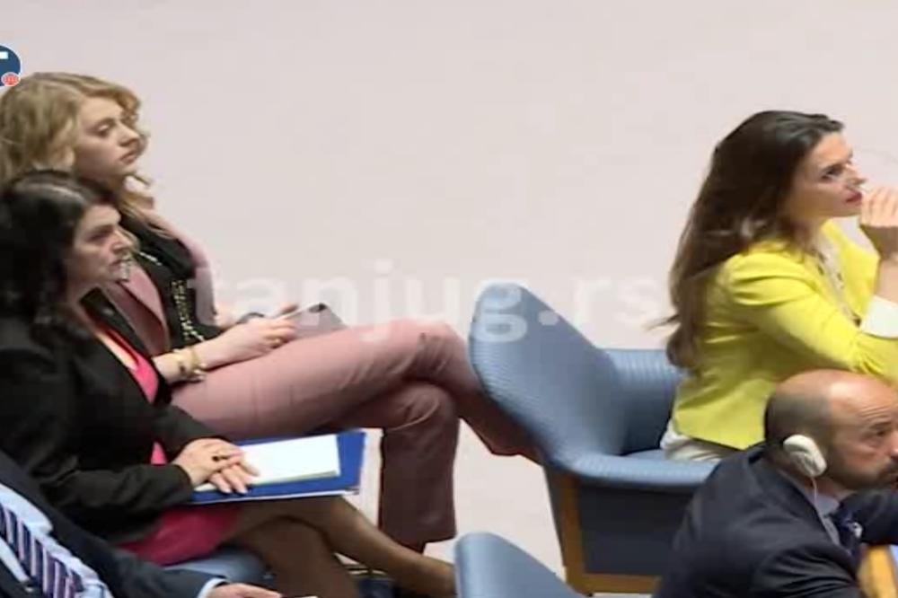 SEDELE SU IZA VLORE ČITAKU U SAVETU BEZBEDNOSTI I GOVORILE JOJ ŠTA DA PRIČA! One su SAVETNICE iz PAKLA i mrze Srbe