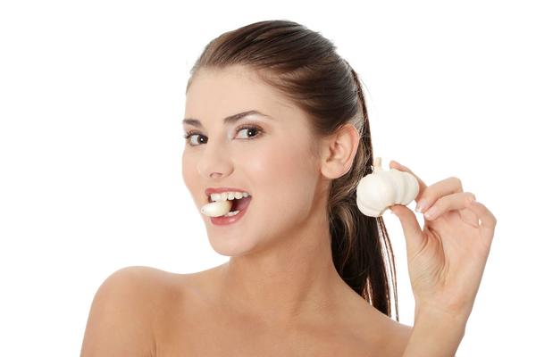 Tamara je svakog dana jela beli luk, pa doživela šok: Niko ne može da veruje koje 4 stvari su se desile