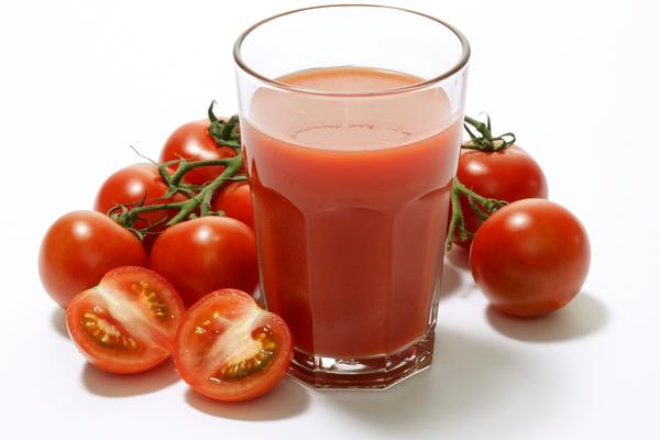 POJMA NISTE IMALI: Evo šta će se dogoditi ako svakog dana budete pili 1 čašu SOKA OD PARADAJZA