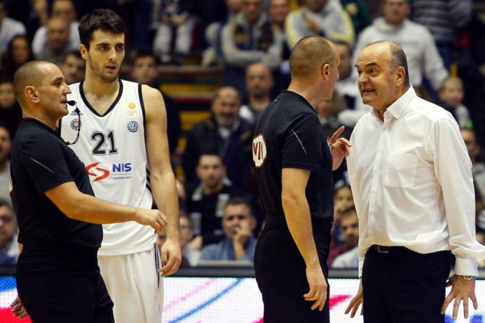 DA SE VRATI DULE, PA DA VAM SEDNE NA KIČMU! Igrač koji je s Partizanom igrao fajnal-for raspalio po sudijama!