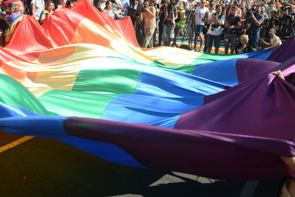 ČAK 59% LGBTI OSOBA JE POSLEDNJIH GODINU DANA DOŽIVELO NASILJE: 1 podatak je posebno ZABRINJAVAJUĆ (FOTO)