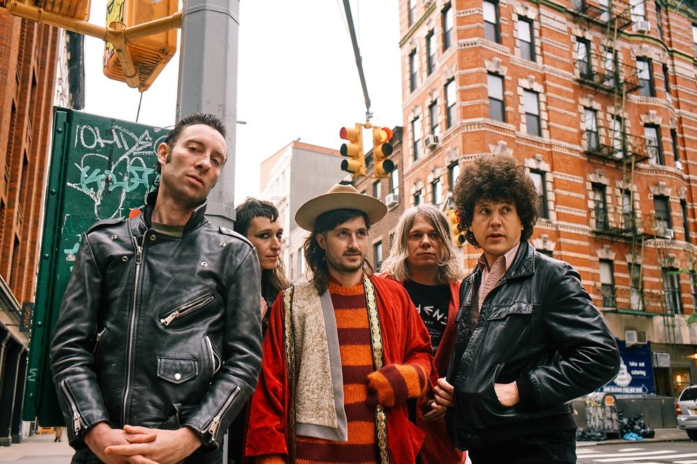 DŽARED SVILI IZ GRUPE BLACK LIPS: Oduvek smo prezirali sistem, političare, profesore i policiju