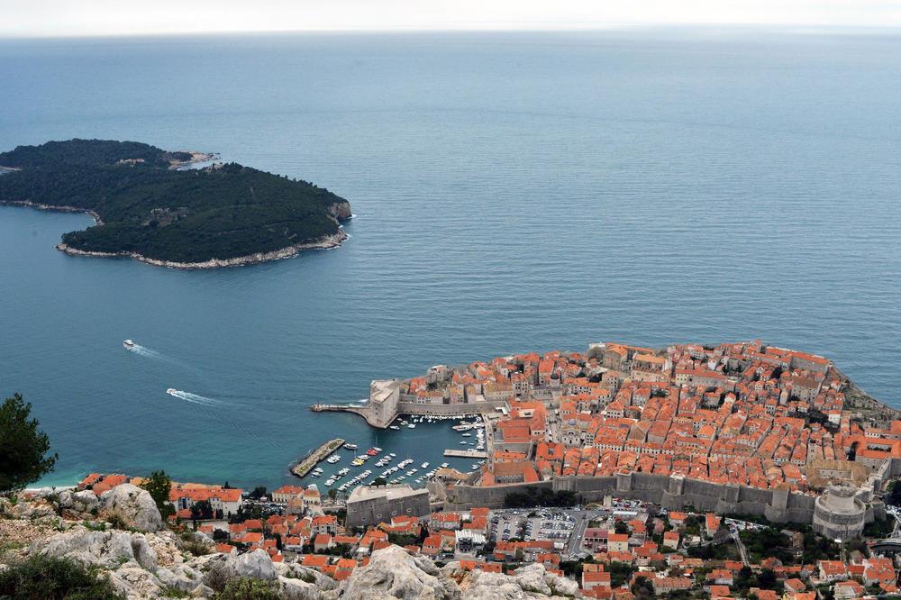 PODACI O POTROŠAČKIM CENAMA: Dubrovnik skuplji od Brisela, Zagreb od Budimpešte