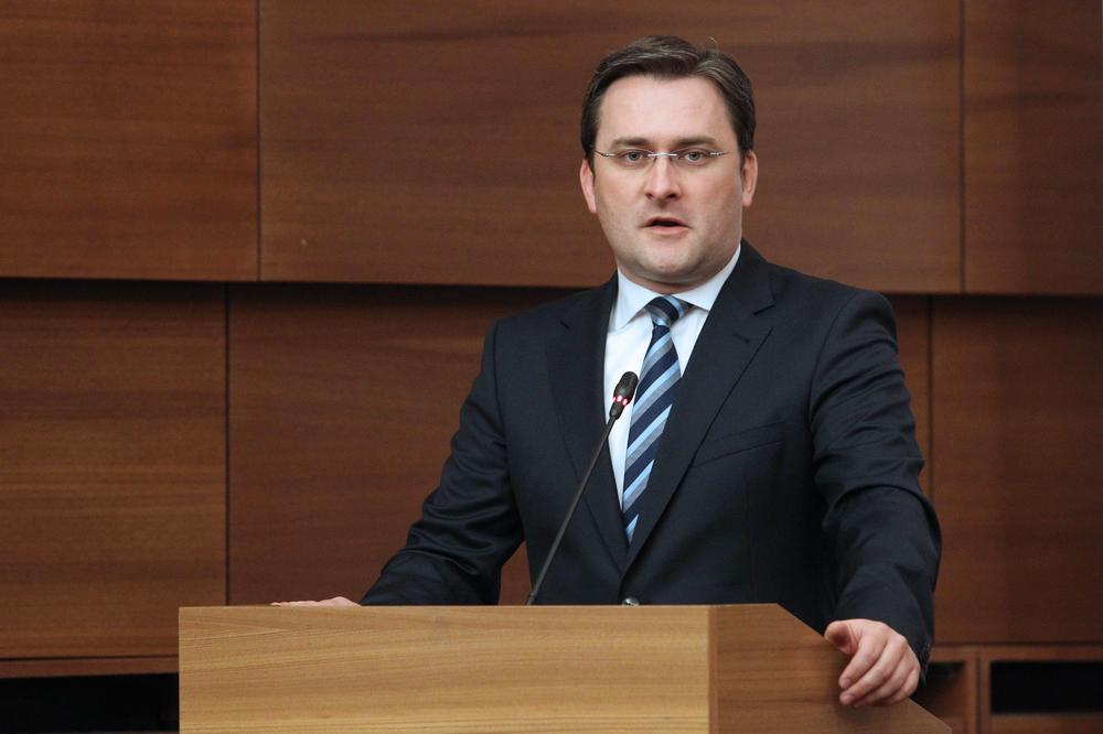 SELAKOVIĆ: Vakcinacija građana je važna zbog zdravlja, ali i putovanja!