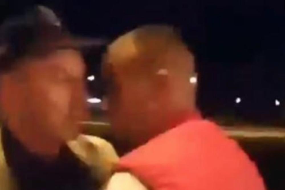 SKANDALOZAN SNIMAK ZAPREPASTIO SRBIJU: Muškarac BRUTALNO napao policajca, više od 10 puta ZAMAHUJE PESNICOM!(VIDEO)