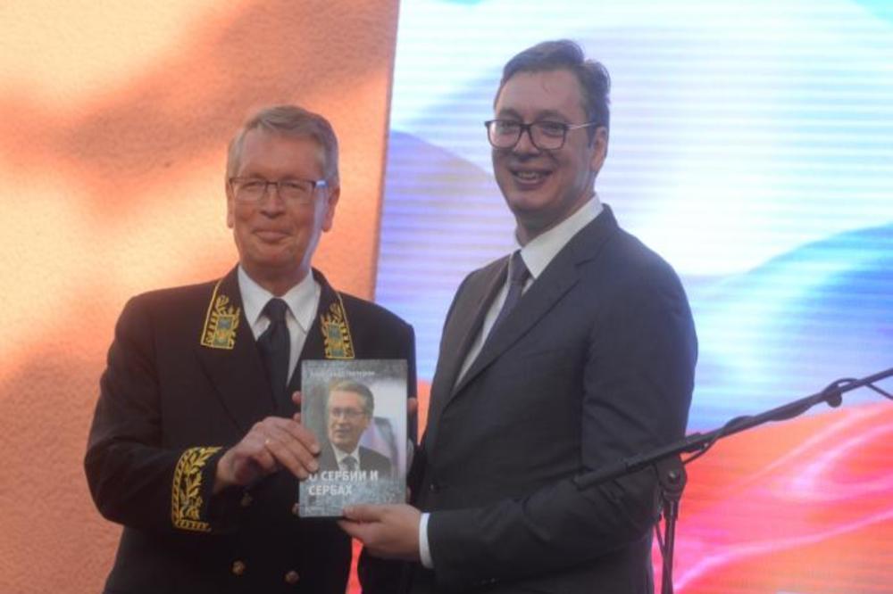 ČEPURIN JE ZA KRAJ URADIO NEŠTO ŠTO ĆE SE DOPASTI SVAKOM SRBINU! Ovaj RUS je Vučiću poklonio nešto DRAGOCENO! FOTO