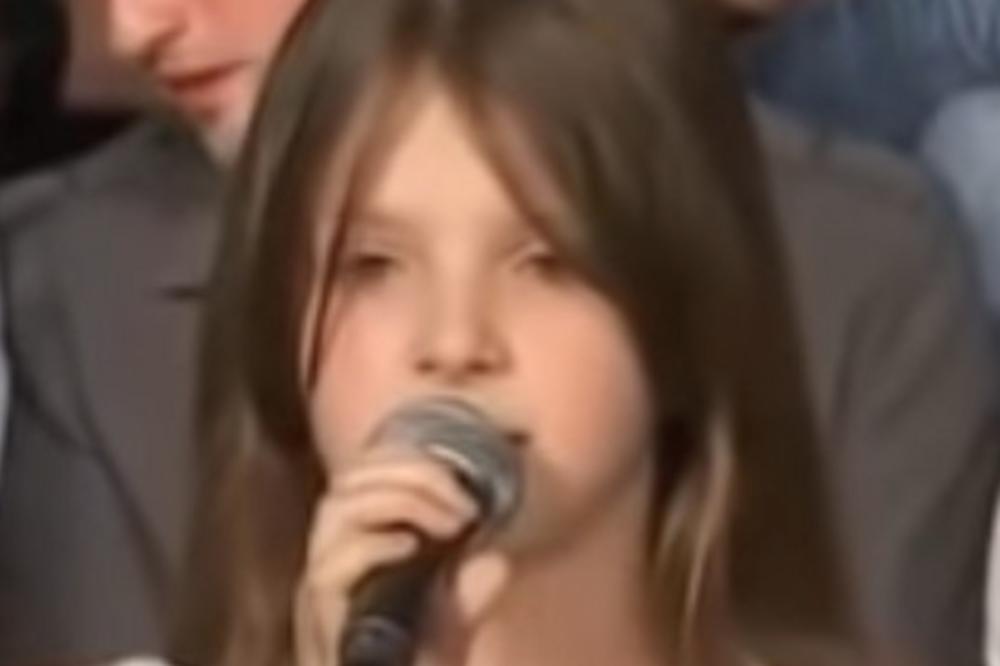 IMALA JE SAMO 8 GODINA KADA JE PRED SAŠOM PUSTILA GLAS I OSTAVILA BEZ DAHA: Danas je porasla i prava je lepotica