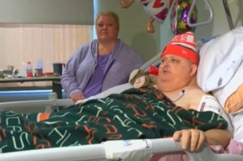 LEKARI SU MISLILI DA SE PREJEO, A ONDA SU MU OTVORILI STOMAK: Šlogirali se kada su videli ovo ČUDO OD 65 KG (VIDEO)