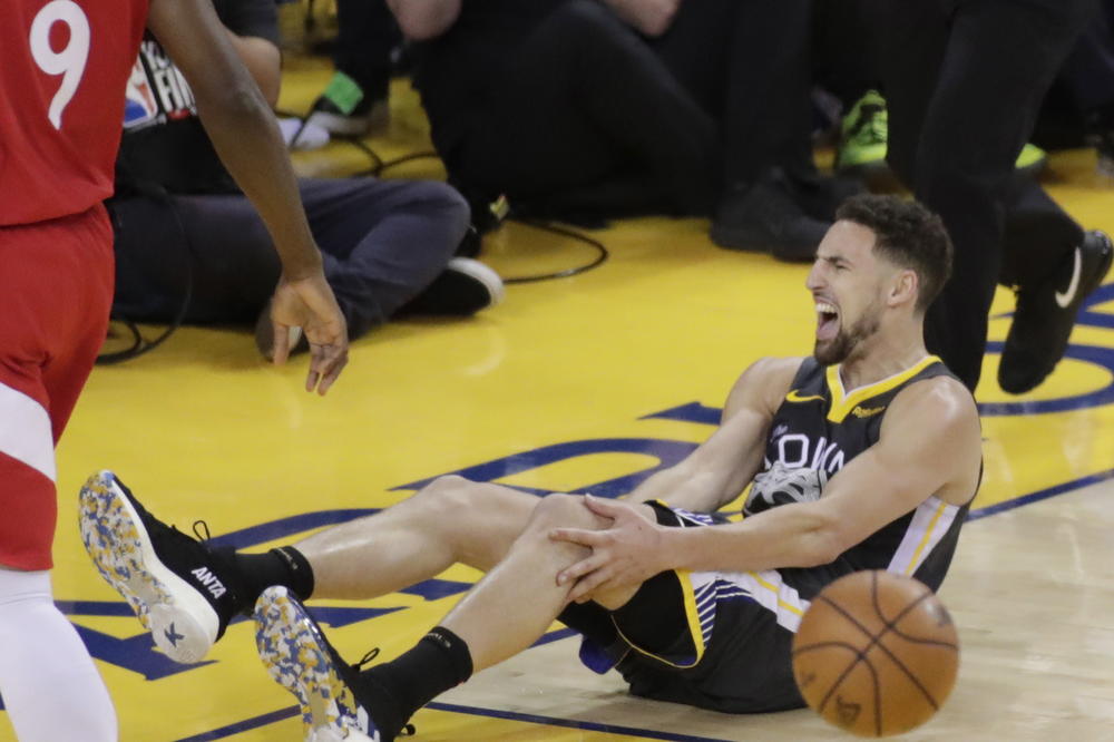 JEZIVA POVREDA KLEJA TOMPSONA: Završio je sezonu koja nije ni počela!