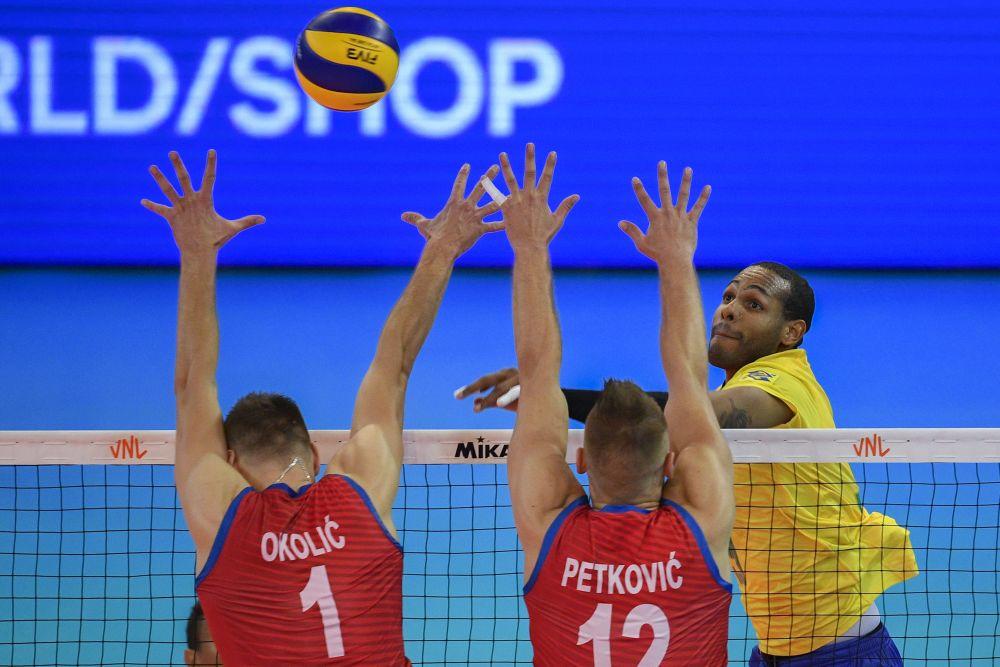 Aleksandar Okolić protiv Brazila  