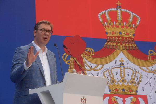 VUČIĆ U ZAJEČARU: Do kraja godine minimalac 30.000 dinara, ZNAČAJNO povećanje plata i penzija!