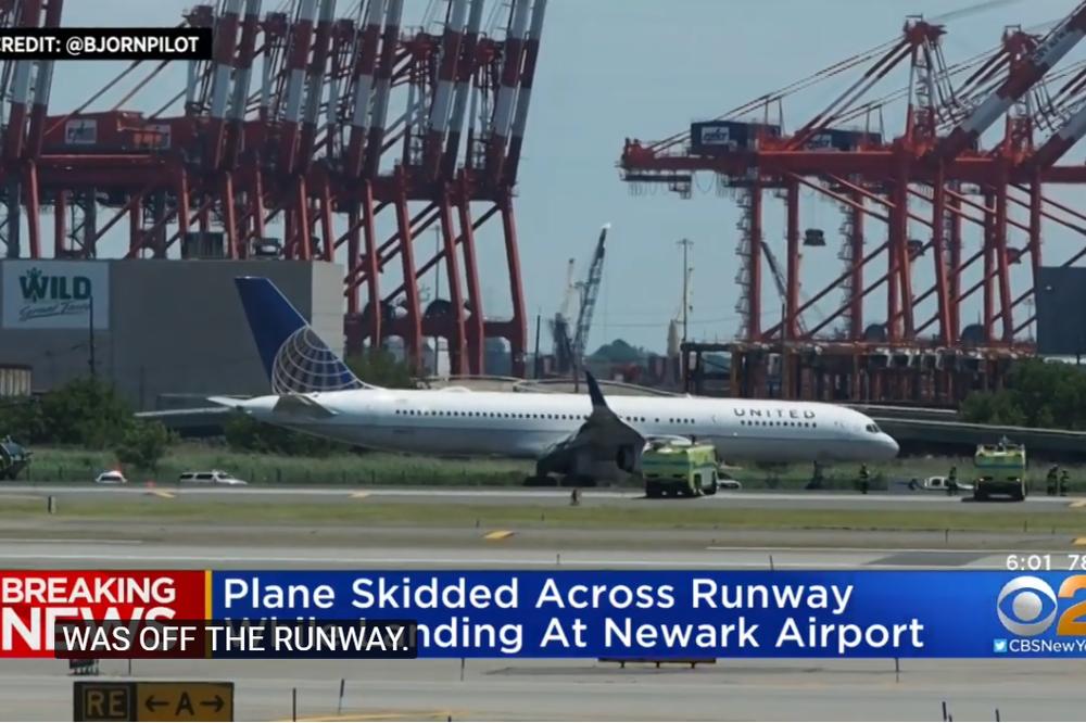 AVIONU EKSPLODIRALE GUME PRILIKOM SLETANJA! Na aerodromu je DRAMA (VIDEO)