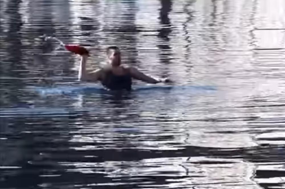 PARALELNI UNIVERZUM U SPLITU: Hrvat došao na gej paradu u Zvezdinoj majici - a sve zbog skandala s vaterpolistima!